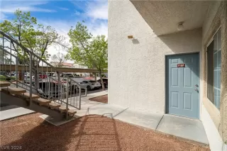 Photo #3: 2568763 Listing