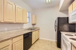 Photo #5: 2568777 Listing