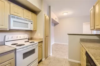 Photo #6: 2568777 Listing