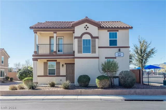 MLS: 2568811 Condo For Sale