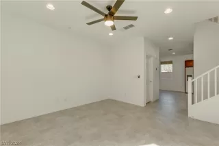 Photo #2: 2568811 Listing 