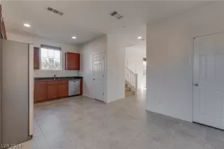 Photo #5: 2568811 Listing 