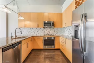 Photo #3: 2568812 Listing 