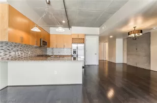 Photo #4: 2568812 Listing 