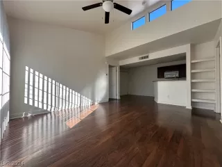 Photo #1: 2568830 Listing 