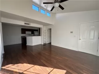 Photo #2: 2568830 Listing 