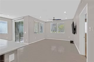 Photo #2: 2568842 Listing