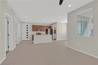 Photo #4: 2568842 Listing