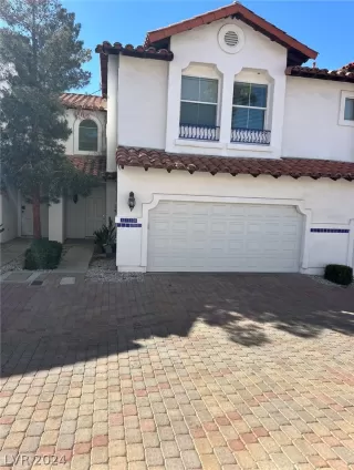 Photo #1: 2568852 Listing 