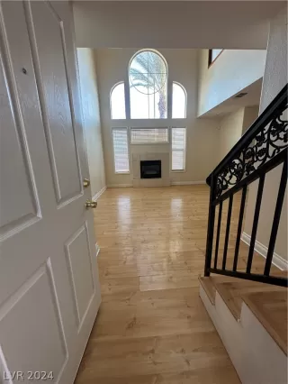 Photo #3: 2568852 Listing 
