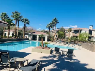 Photo #2: 2568853 Listing 