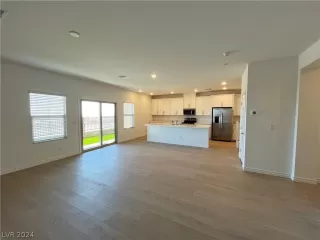 Photo #2: 2568899 Listing 