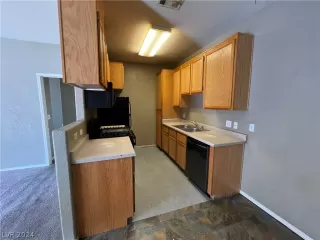 Photo #5: 2568908 Listing 