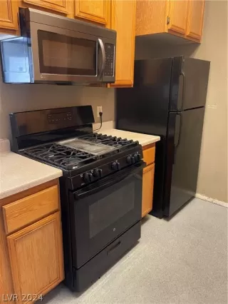 Photo #6: 2568908 Listing 