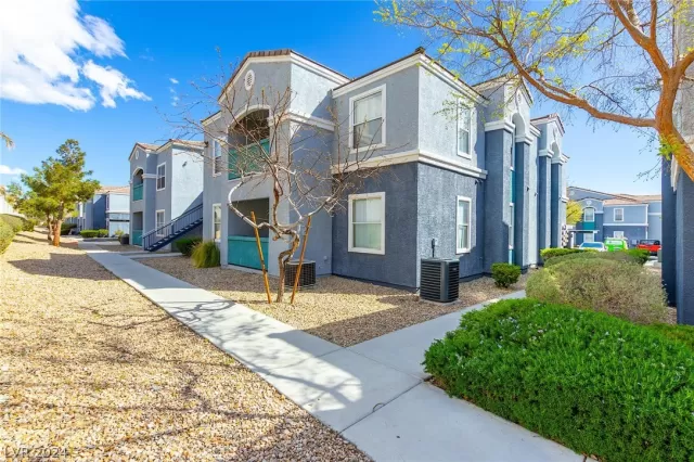 MLS: 2568914 Condo For Sale