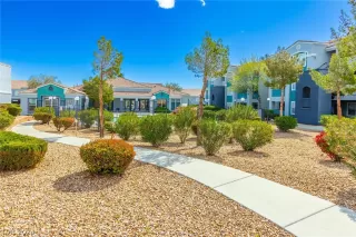 Photo #5: 2568914 Listing