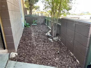 Photo #2: 2568920 Listing