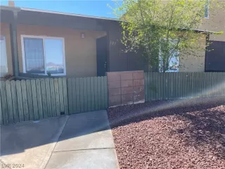 Photo #4: 2568920 Listing