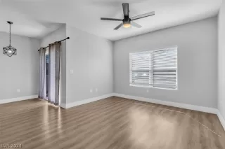 Photo #1: 2568931 Listing