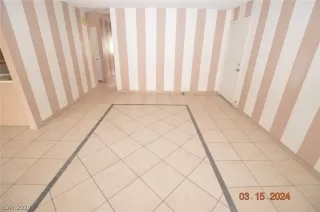 Photo #3: 2568932 Listing 