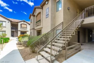 Photo #1: 2568939 Listing