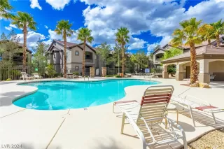 Photo #4: 2568939 Listing