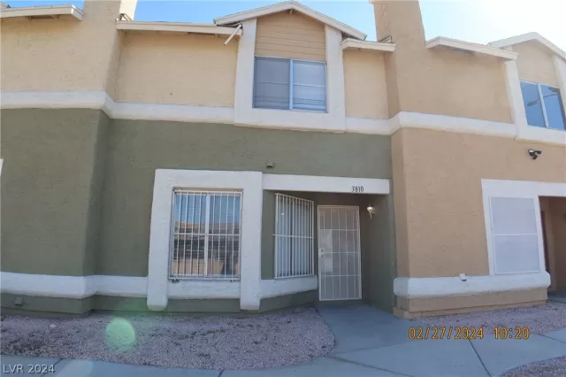 MLS: 2568944 Condo For Sale