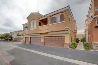 Photo #1: 2568945 Listing 