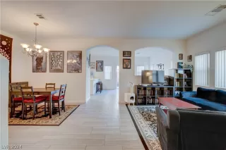 Photo #6: 2568945 Listing 