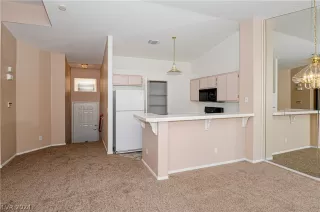 Photo #3: 2568961 Listing 