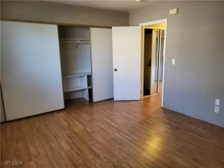 Photo #2: 2568977 Listing 