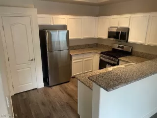 Photo #6: 2568985 Listing 
