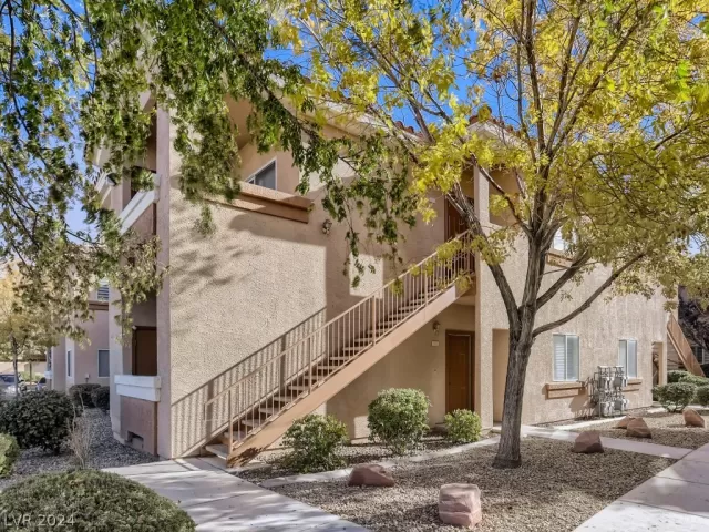 MLS: 2569029 Condo For Sale
