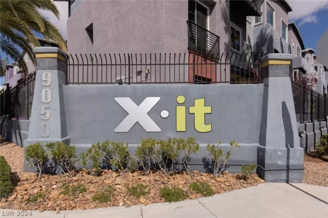 MLS: 2569059 Condo For Sale