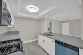 Photo #6: 2569066 Listing