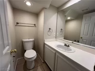 Photo #6: 2569069 Listing 