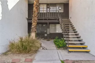 Photo #1: 2569083 Listing 