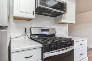 Photo #4: 2569083 Listing 