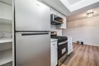 Photo #6: 2569083 Listing 