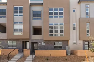 Photo #1: 2569149 Listing