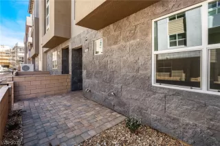 Photo #4: 2569149 Listing