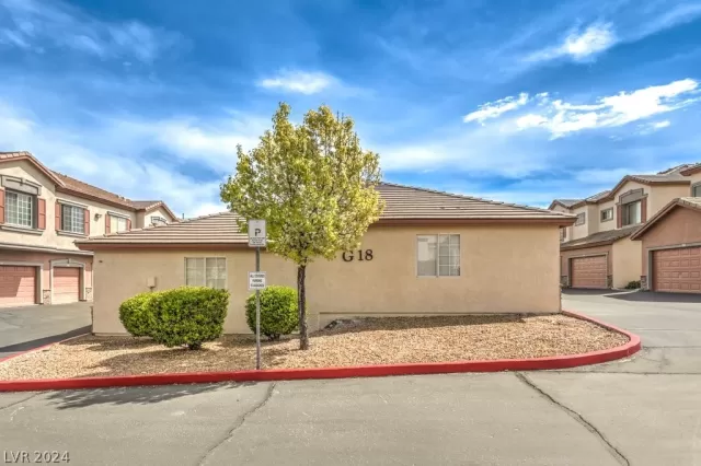 MLS: 2569154 Condo For Sale