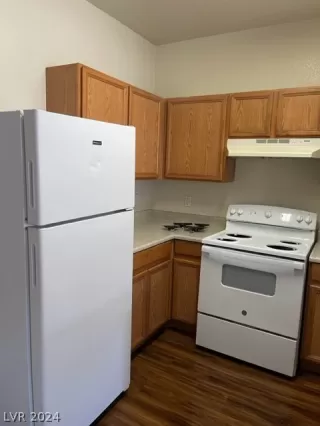 Photo #5: 2569181 Listing 