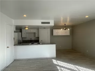 Photo #4: 2569236 Listing 