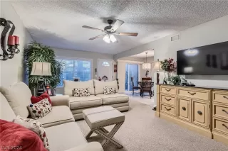 Photo #6: 2569247 Listing