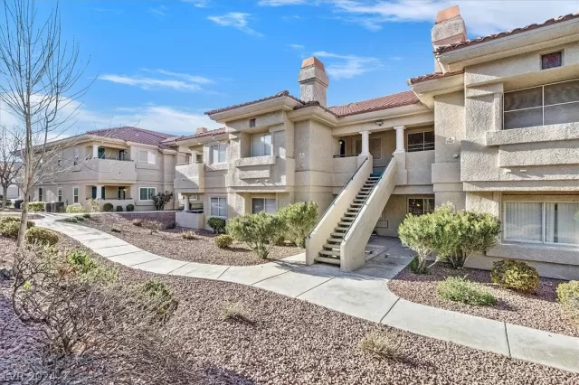 MLS: 2569257 Condo For Sale