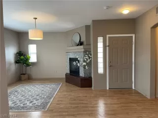 Photo #5: 2569259 Listing