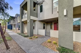 Photo #1: 2569261 Listing