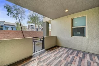 Photo #2: 2569261 Listing