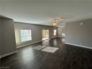 Photo #6: 2569269 Listing 